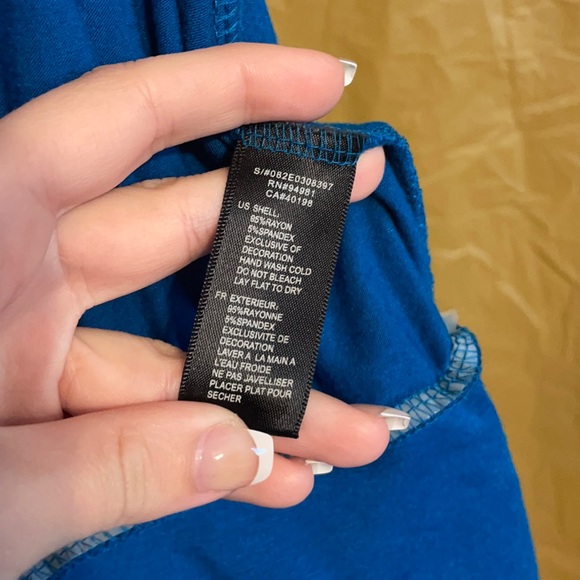 Forever 21 Tank ❄️ - Picture 4 of 7